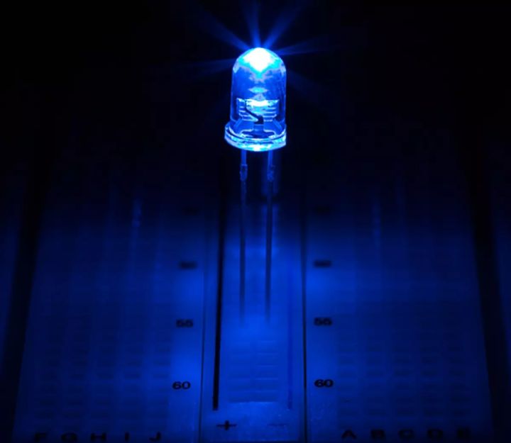 Pack%20of%2010%20PCS%205mm%20Blue%20Color%20Crystal%20LED%20Light%20Emitting%20Diode%20Set%20In%20Pakistan.%20Leds%20Light.%20LED%20Light.%20LED%20indicator%20Light%20-%20Image%204