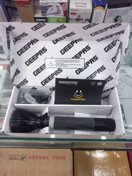 Original%20Geepas%20Rechargeable%20LED%20Flashlight%20287mm-%20Hyper%20Bright%20White%20with%204-5%20Hours%20Working%20&%202500mAh%20Battery%20%7C%20Ideal%20for%20Patrolling,%20Trekking,%20Emergency%20Power%20Cut%20(%202%20Years%20Warranty%20)%20-%20Image%209