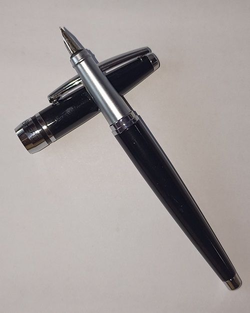 Fountain%20Ink%20Pen%20(Metal%20body)%20best%20for%20gift%20pen%20or%20Personal%20use%20-%20Image%209