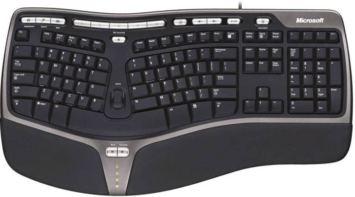 Microsoft_Multimedia%20Ergonomic%20Keyboard%20&%20Mouse%20Combo%20Pack%20-%20Silver%20Black%20-%20Image%204