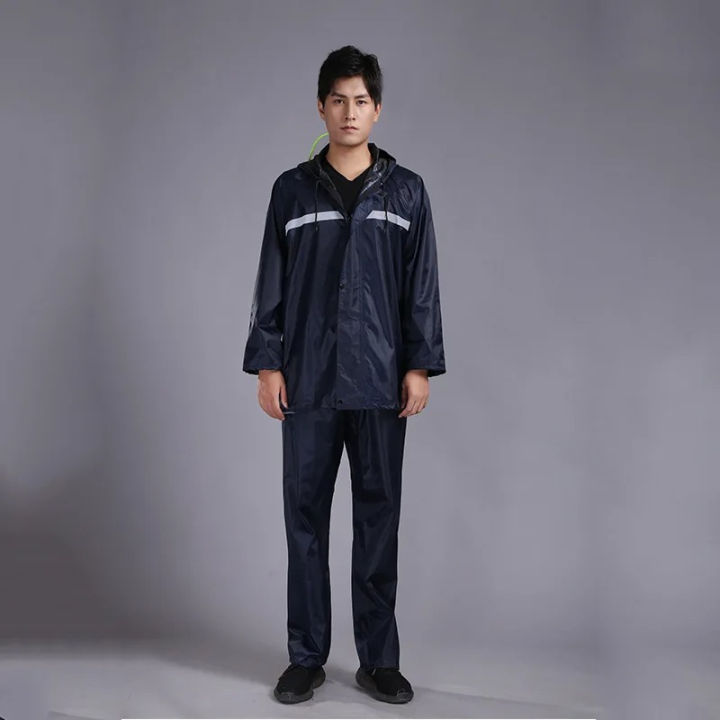 Rain%20Coat%20with%20Hood%20Or%20Reflective%20Strip%20For%20Bikes,%20Barsati%20Rain%20Coat%20For%20Motorcyle%20(One%20Size)%20-%20Image%204