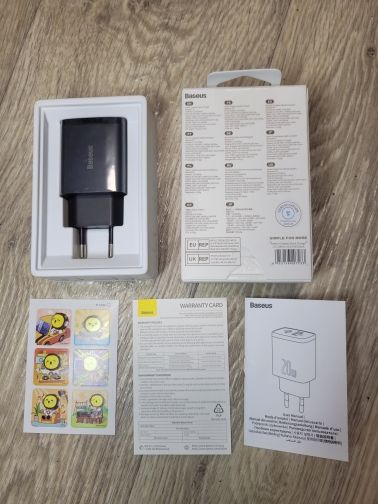 Baseus%2020W%20PD%20Charger%20Quick%20Charge%20QC4.0%20QC3.0%20USB%20Type%20C%20Charger%20for%20All%20Mobile%20Phones%20Fast%20Charger%20-%20Image%209