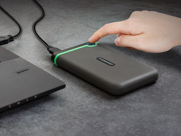 2TB%20Transcend%20external%20hard%20drive%20(shockproof)%20-%20Image%204