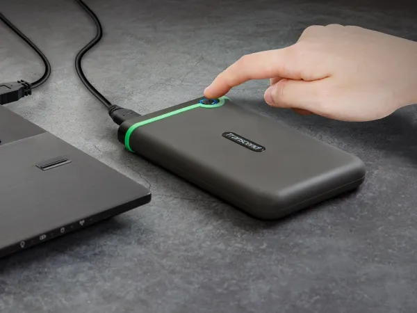 2TB%20Transcend%20external%20hard%20drive%20(shockproof)%20-%20Image%204