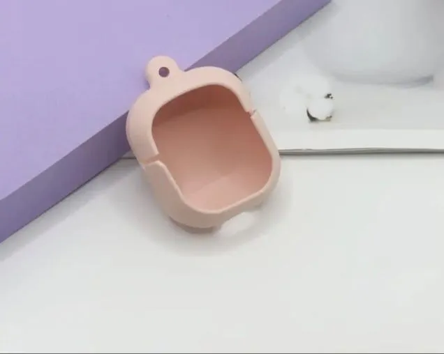 Air31%20Wireless%20Earbuds%20high%20quality%20silicone%20case/cover%20360%20protection%20with%20metal%20hook%20-%20high%20quality%20simple%20soft%20case%20easy%20to%20carry%20-%20protection%20from%20scratches%20-%20Image%205