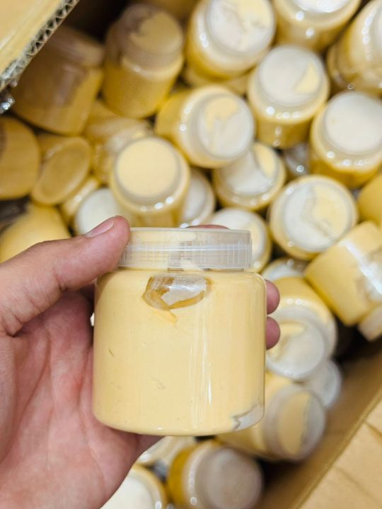 Zafrani%20Cream%20Skin%20Brightening%20and%20Glowing%20Face%20Cream%20Moisturizing%20and%20Whitening%20Formula%20for%20Soft%20Radiant%20Skin%20Daily%20Beauty%20Cream%20for%20Women%20and%20Men%20-%20Image%202