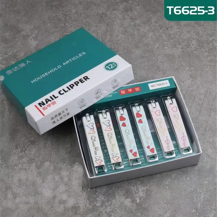 Hearts%20Engraved%20Beautifully%20Design%20Finger%20nail%20and%20Toe%20nail%20Clipper%20Cutter,%20Finger%20nail%20Clipper%20Cutters%20with%20Nail%20Filer%20Sharp,%20Effortless%20Nail%20Cutter%20-%20Image%204