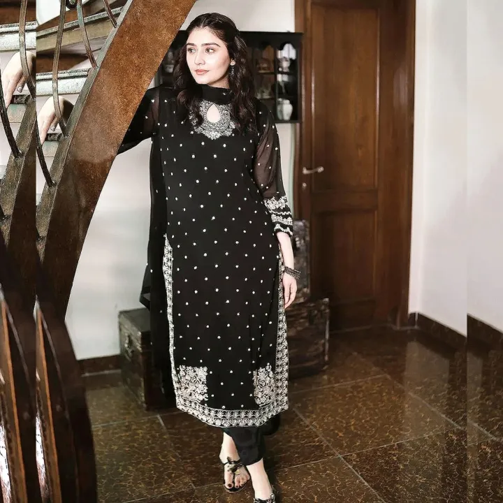 HS%20Fashion%20-%203%20Piece%20Embroidered%20Traditional%20Unstitched%20Suit%20For%20Women%20/%20Unstitched%20Fabric%20For%20Women%20/%20Dress%20For%20Girls%20/%20Fancy%20Suit%20For%20Women%20&%20Girls%20/%20Chiffon%20Suit%20&%20Dupatta%20-%20Ladies%20Chiffon%20Crinkle%20Embroidered%20Black%20Shalwar%20Kameez%20HS-197%20(Unstitched)%20-%20Image%203