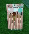 Fafula - 8 Pieces Makeup Brush Set. 