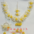 Exquisite 5-Piece Artificial Flower Mehndi Mayon Gajra Set: Artificial Flower Gajra for Hair & Hands – Bridal & Daily Wear (Necklace, Earrings, Bindi, Kangan, Hair Set). 