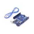 Arduino UNO R3 SMD and ARDUINO UNO R3 DIP Package with cables. 