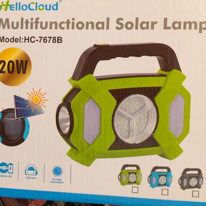 Multifunctionanal%20solar%20lamp%20model%20hc%207678a%2020w%20-%20Image%204