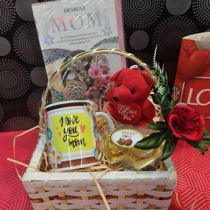 Mother's day gift basket - gift basket for Mom - i love my mom gift basket