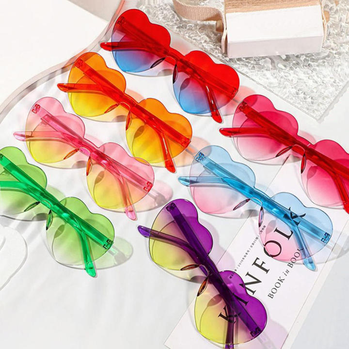 UV protection Heart-shaped Sunglasses Elegant Lightweight Fashionable Heart-shaped glasses Jelly material Outdoor Gradient heart sunglasses for Beach Summer vacation Outdoor activities Fashion events Travel accessory