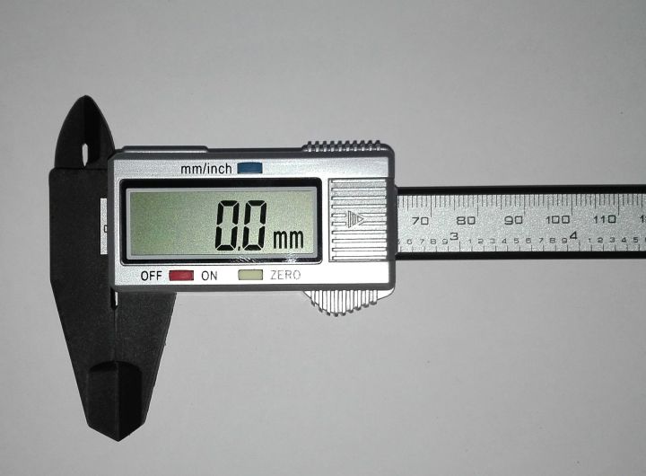 Digital%20Vernier%20Caliper%20Scale%20Size%2015cm%20/%206%20inches%20-%20Image%204