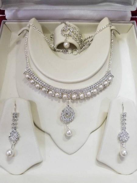 Crystal%20Silver%20Jewellery%20Set%20For%20Women%20Fashion%20-%20Image%203
