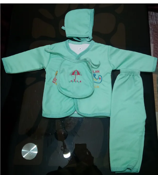 Pack%20Of%204%20Pcs%20Newborn%20Baby%20Suit%20Gift%20set%20New%20Born%20Baby%20Girl%20Boy%20Clothes%20Shirt,%20Pant,%20Bib%20and%20cap%20Infant%20Warm%20Winter%20Suits%20Dresses%20Unisex%20NewBorn%20Garam%20Clothes%20Size%200-3%20Months%20-%20Image%2010