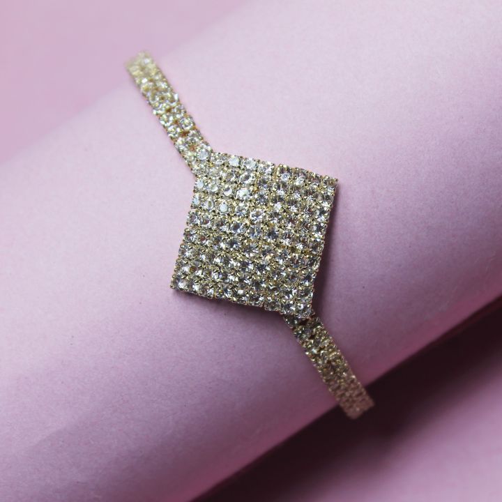 Elegant%20Square-Headed%20Golden%20Alloy%20Bracelet%20with%20Silver%20Pearls%20-19%20cm.%20Bracelet%20for%20girls.%20Bracelet%20for%20womens.%20Fashion.%20-%20Image%203