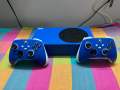 xbox series s skin BLUE skin with 2 controller. 