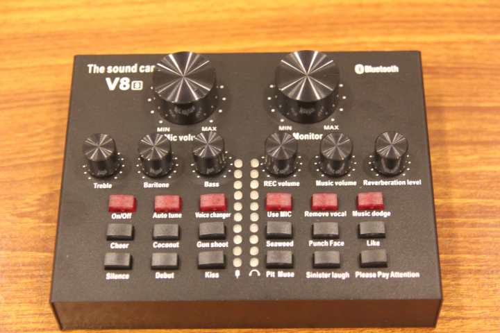 v8s%20sound%20card%20-%20Image%204