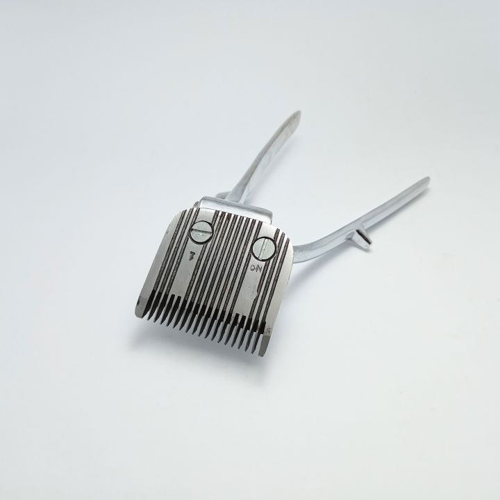 Vintage%20Hair%20Clipper,%20Manual%20beard%20clipper,%20Old%20barber%20tool,%20Hand%20Hair%20Clippers,%20German%20hair%20clipper,%20-%20Image%203