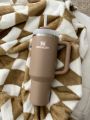 Stanley Quencher 1200ml Tumbler, Hot and Cold,Travel Mug. 