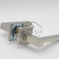 Yale Door Lock and Handle 2837. 