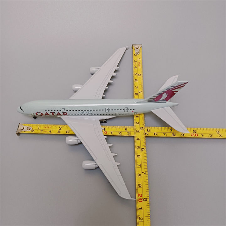 Qatar%20Airways%20A380%20Metal%2020%20cm%20Aircraft%20model%20scal%201:400%20%20with%20wheels%20and%20stand%20Airline%20Model%20for%20office%20diecost%20aircraft%20model%20%20decoration%20-%20Image%205