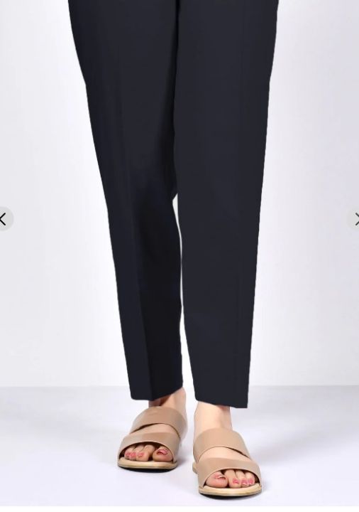 Black%20Trousers%20for%20Women%20-%20Image%207