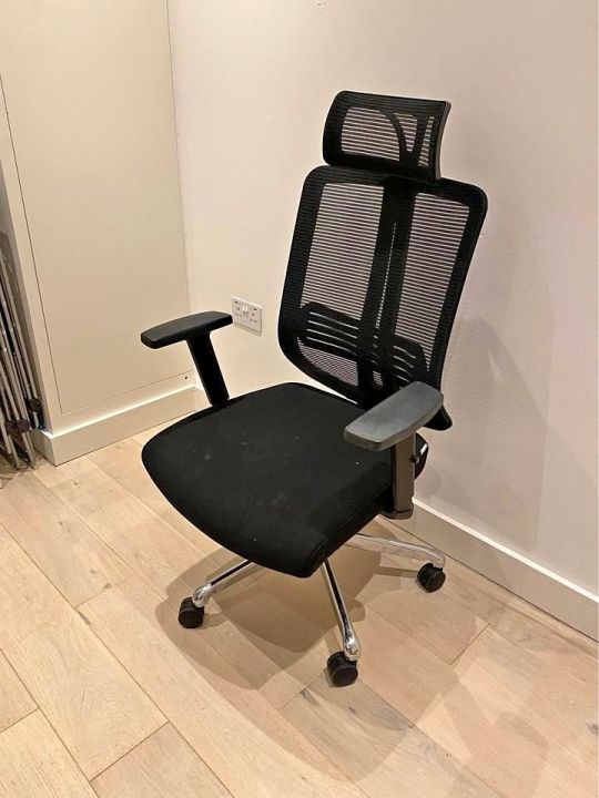 Adjustable%20High%20Back%20Computer%20Office%20Chair%20with%20360%20Rotating%20Arms%20%7CAdjustable%20Height,%20with%20Tilt%20Function%20and%20Mesh%20Back%20Comfortable%20-%20Image%202