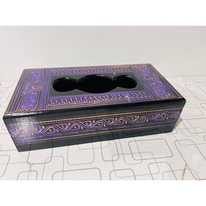 Tissue Box in beautifull Chenoti wood and very fine Laar Paint work