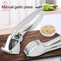 Ginger Crusher Convenient Manual Minced Garlic Making Machine Cooking Tool. 