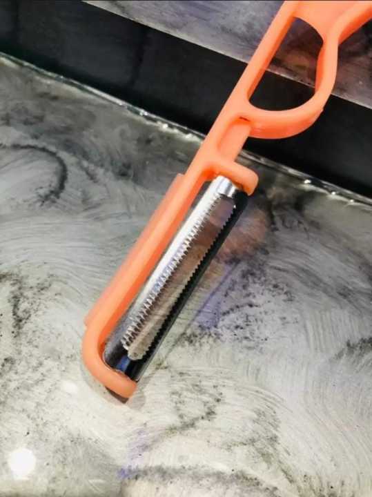 Peeler%20/%20Potato%20Peeler/%20Plastic%20And%20Stainless%20Steel%20Potato%20Peeler(Multi%20Color)%20-%20Image%203