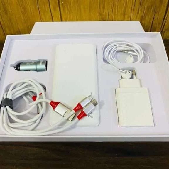 MODEM%20CAT%205%20In%201%20Power%20bank%2020000mah%20Car%20Charging%20Kit%20Android,%20iPhone,%20Type%20C%20Original%20cables%20Noise%20Cancellation%20Headphone%2020w%20fast%20charging%20Adopter%20Kit%20%7C%20Amazon%20Lot%20Imported%20-%20Image%204