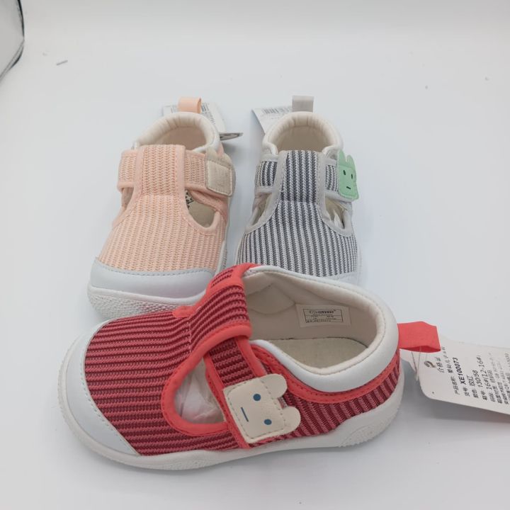 Baby%20Breathable%20Mesh%20Shoes%20%E2%80%93%20Soft%20Anti-Slip%20Summer%20Sandals%20for%20Infants%20&%20Toddlers%20-%20Image%202