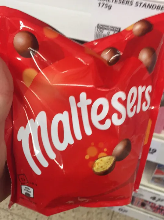 Maltesers%20Chocolate%20Balls%20175%20gram%20Pouch%20-%20Image%202