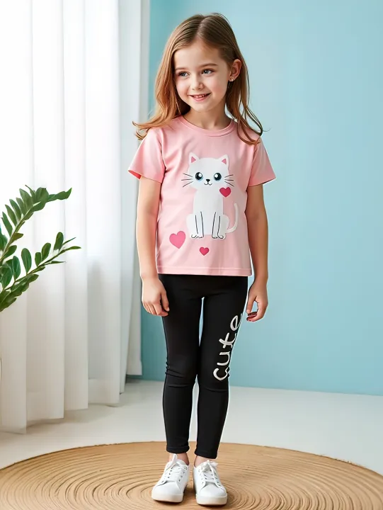 Tracksuit%20for%20Kids%20%E2%80%93%20Unisex%20Full%20Sleeve%20Sweatshirt%20and%20Black%20Pants%20Set%20%7C%20All-Weather%20Activewear%20-%20Image%204