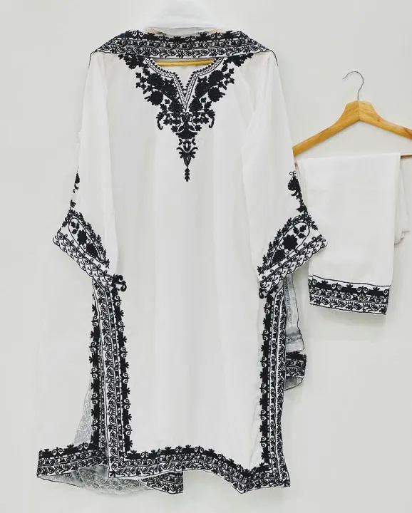 White%20Embroidered%20Kurti%20for%20Women%20%E2%80%93%203%20Piece%20Suit%20with%20Dupatta%20&%20Trouser,%20Formal/Wedding%20Dress%20-%20Image%205