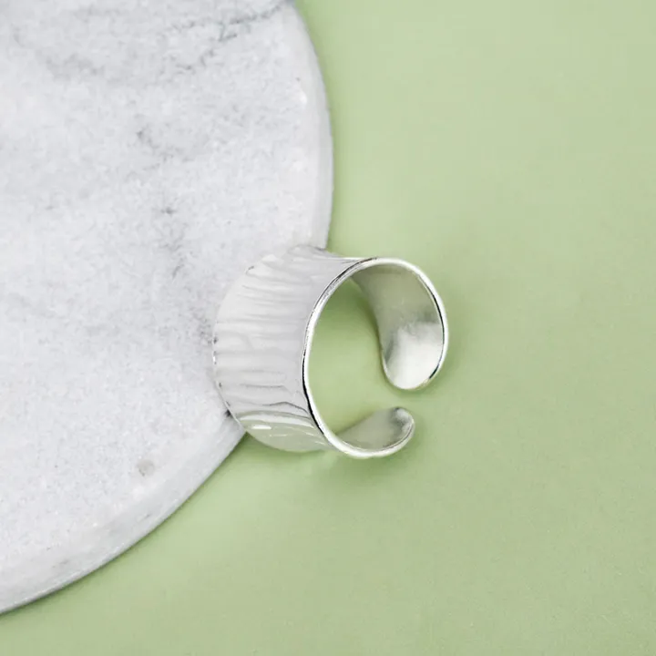 Wide%20Chunky%20Silver%20Irregular%20Concave%20Convex%20Tin%20Foil%20Paper%20Rings%20Engagement%20Ring%20For%20Women%20Men%20-%20Image%207
