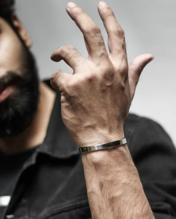 New%20Stylish%20Silver%20Trending%20Kara%20for%20Boys%20and%20Girls%20-%20Return%20to%20Cart%20-%20Image%202