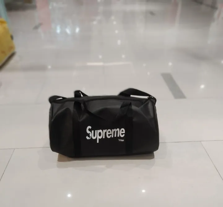 Travel Duffel Bag Large Capacity Reusable Sports Gym Bag With Logo