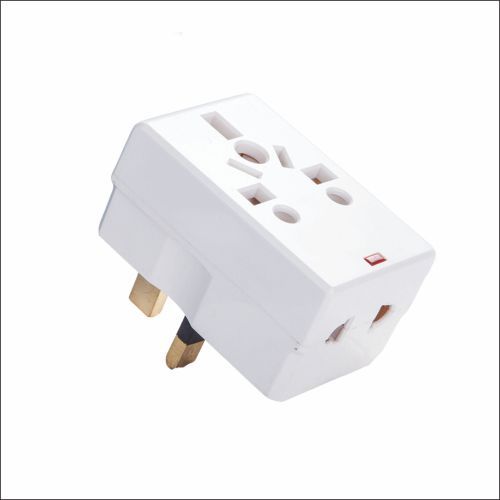 3%20Pin%20Multi%20Plug%20with%20Fuse%20&%203%20sockets%20-%2013%20Amp%20250%20V%20-%20Image%202