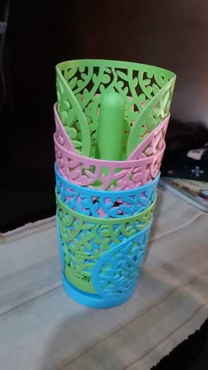 Plastic%20Tissue%20Roll%20Holder%20-%20Image%203