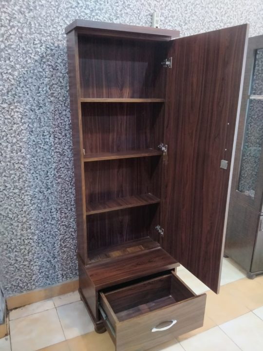 Dressing%20table%20slim%20and%20smart%20dressing%20with%20storage%20-%20Image%203