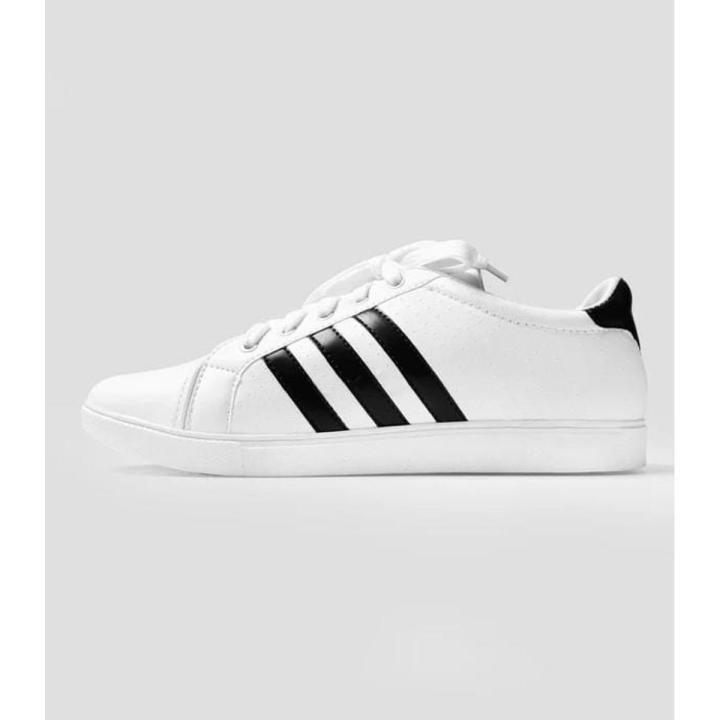 FASHIONABLE CASUAL SHOES FOR GIRLS
