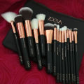 Zoeva 15 Pieces Makeup Brushes With Pouch. 