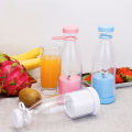 Portable Blender, Electric Blender Bottle Juicer Cup, Personal Blender for Shakes and Smoothies Mini Juicer Wireless Fruit Blenders Bottle Travel School Kitchen Juice Maker, High Quality Portable Blender. 