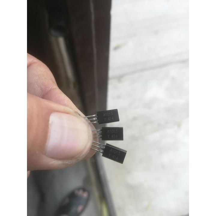 10Pcs Transistor A1013 TO92 2SA1013 TO-92 Bipolar Transistors - BJT Transistor PNP 160V 1A