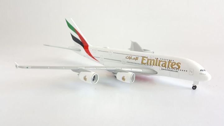 Airline%20Model%20Emirates%20A380%20model,(%2020cm,%20long)%20metal%20with%20stand,%20wheel%20aircraft%20model%20Airplane%20model%20-%20Image%202