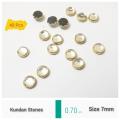 40 Pcs Round Silver Kundan Stone 7mm. 